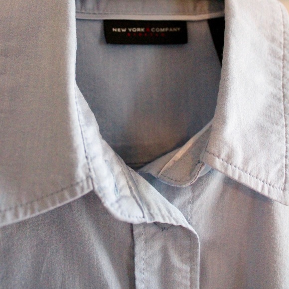 New York & Co Chambray Sleeveless Button Up Blouse - Picture 2 of 3